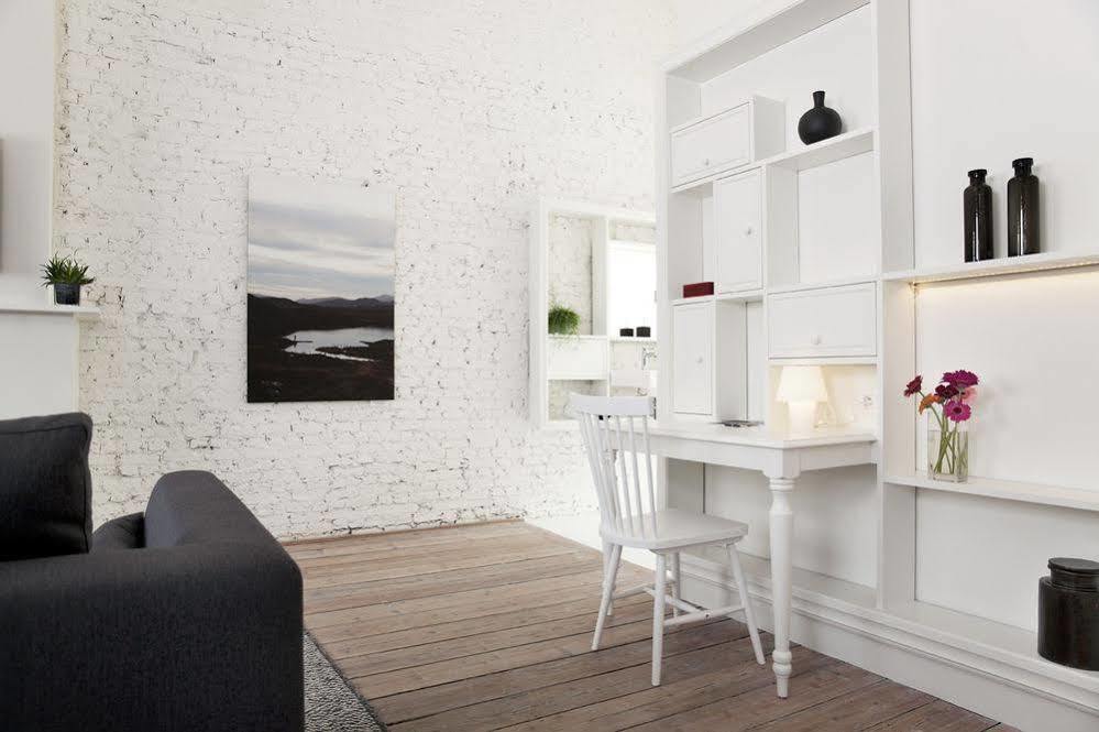 Maison Nationale City Flats & Suites แอนต์เวิร์ป ภายนอก รูปภาพ A typical micro apartment